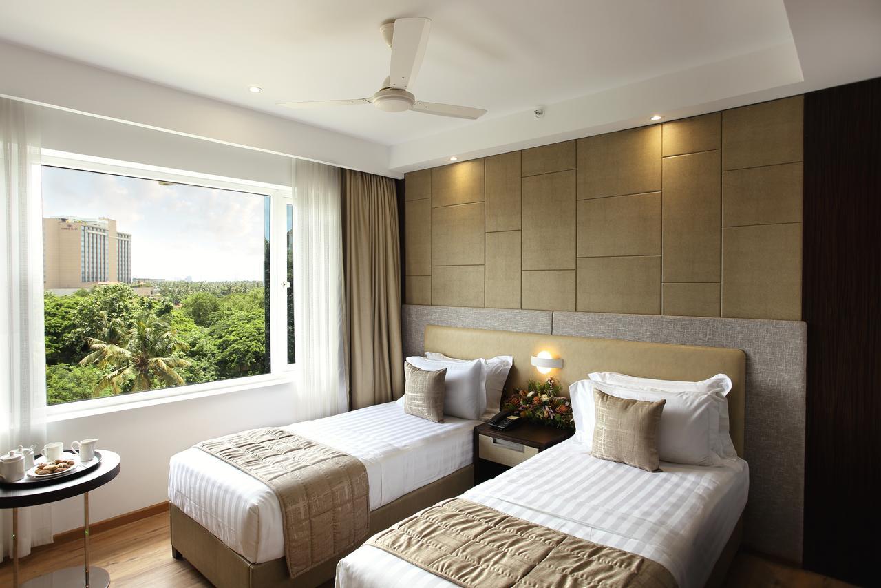 Sugar Business Hotel Kochi Exterior photo