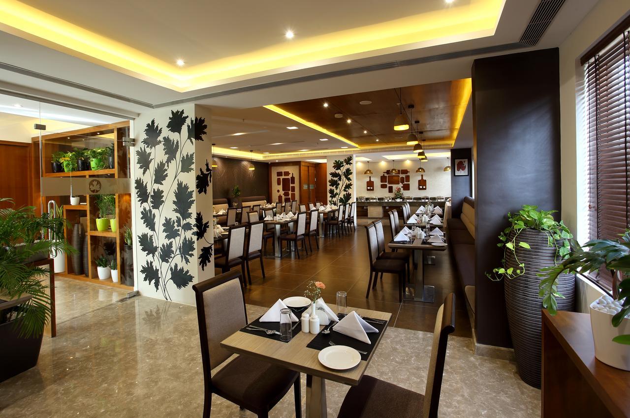Sugar Business Hotel Kochi Exterior photo