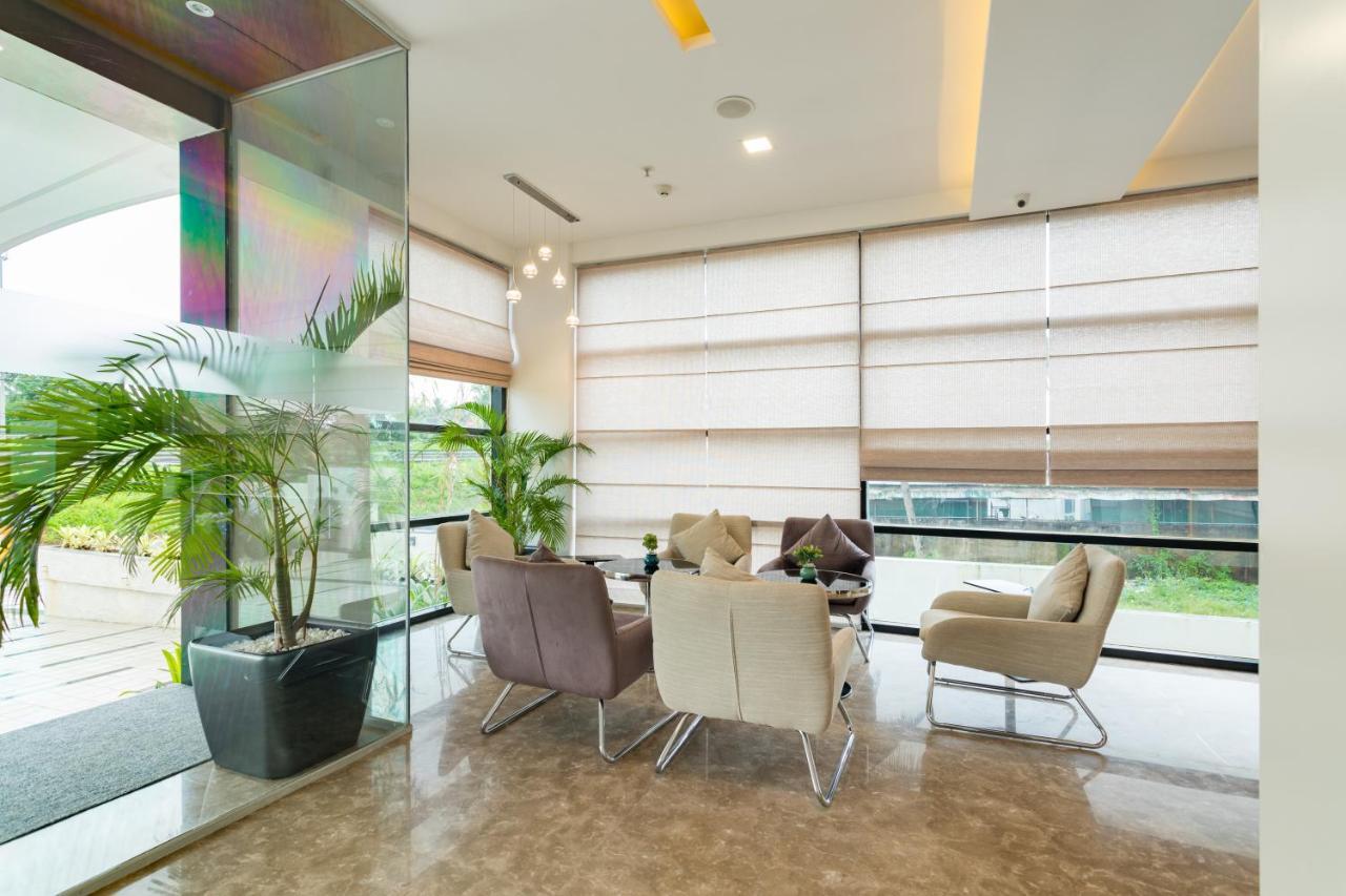 Sugar Business Hotel Kochi Exterior photo