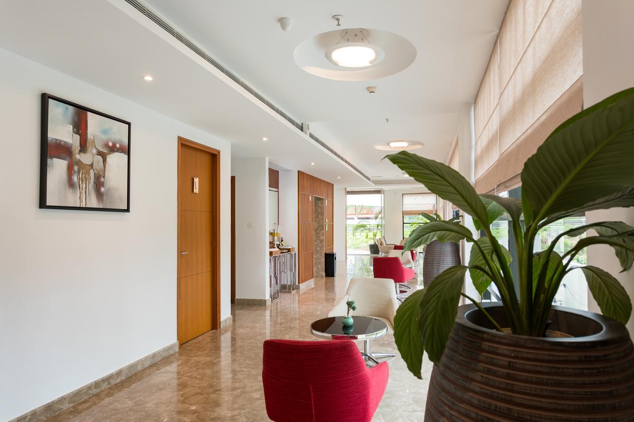Sugar Business Hotel Kochi Exterior photo