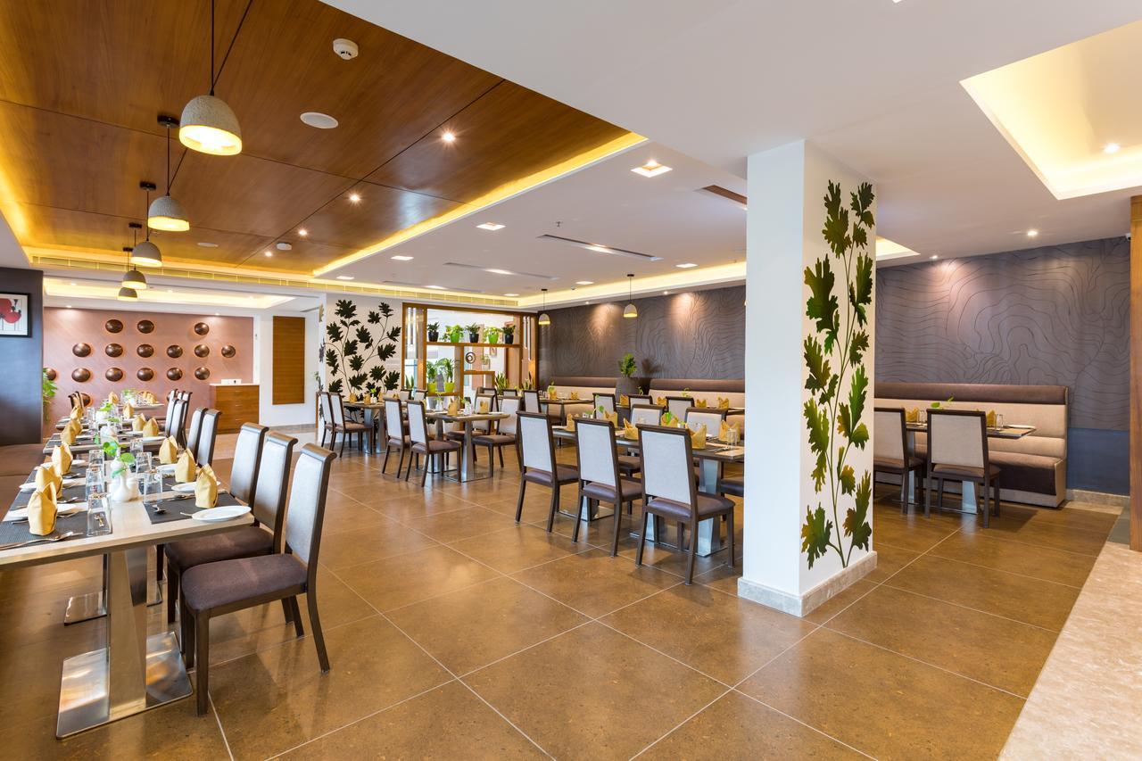 Sugar Business Hotel Kochi Exterior photo