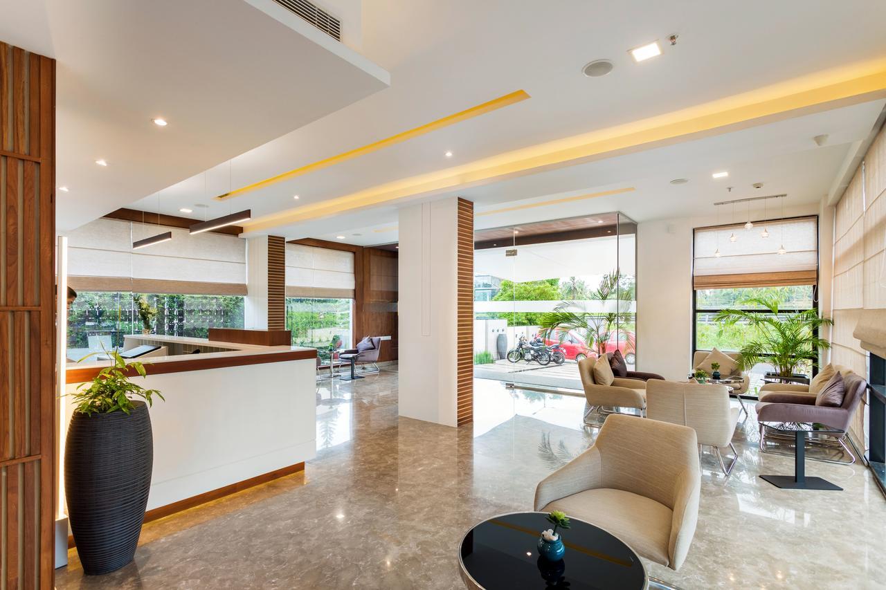 Sugar Business Hotel Kochi Exterior photo