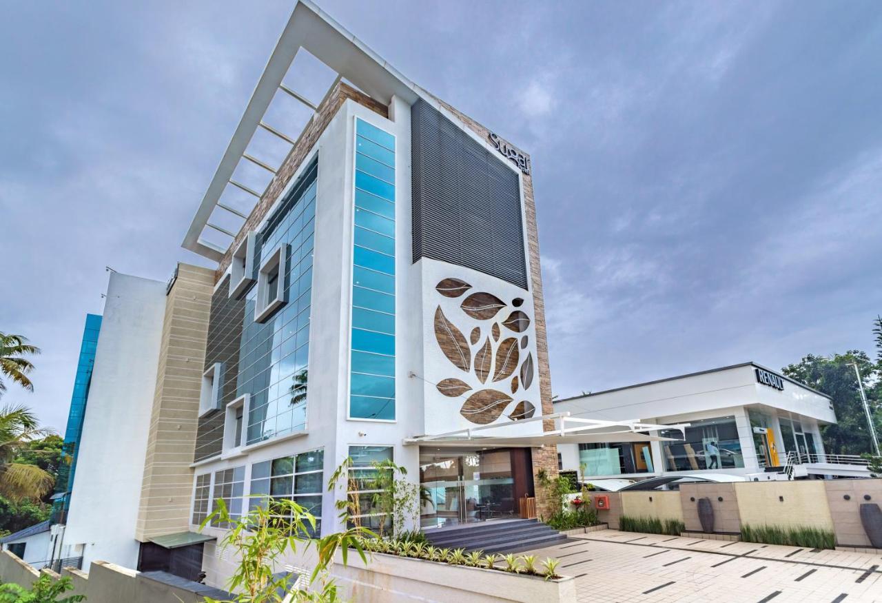 Sugar Business Hotel Kochi Exterior photo
